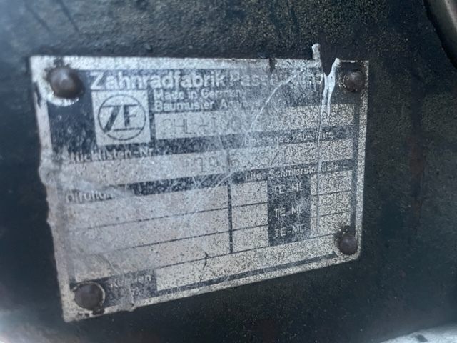 Caterpillar 212 ZF AP-B355 , APL-B355 zwolnica zwrotnica Piasta obudowa mostu - Fuso a snodo per Macchina agricola: foto 5 Caterpillar 212 ZF AP-B355 , APL-B355 zwolnica zwrotnica Piasta obudowa mostu - Fuso a snodo per Macchina agricola: foto 5