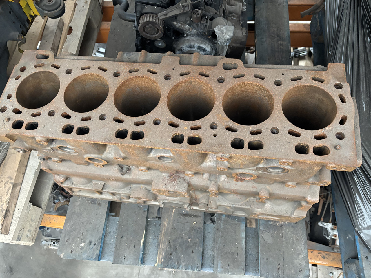 Caterpillar CAT C6.6 Blok Silnika 306-6845 - Blocco cilindri per Macchina agricola: foto 5 Caterpillar CAT C6.6 Blok Silnika 306-6845 - Blocco cilindri per Macchina agricola: foto 5