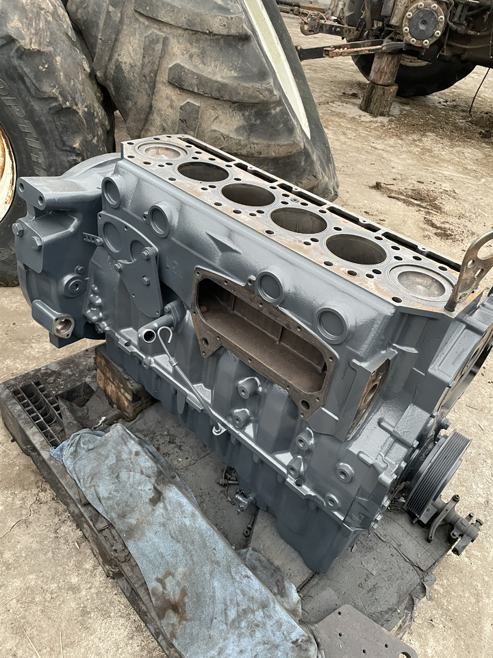 Caterpillar Cat C9 - blok silnika 325-3914 325-3915 - Blocco cilindri per Macchina agricola: foto 2 Caterpillar Cat C9 - blok silnika 325-3914 325-3915 - Blocco cilindri per Macchina agricola: foto 2