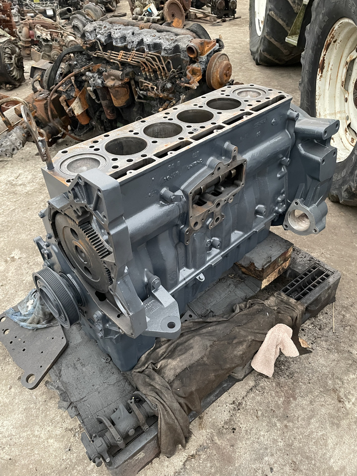 Caterpillar Cat C9 - blok silnika 325-3914 325-3915 - Blocco cilindri per Macchina agricola: foto 1 Caterpillar Cat C9 - blok silnika 325-3914 325-3915 - Blocco cilindri per Macchina agricola: foto 1