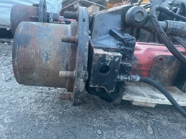 Caterpillar most napędowy ZF APL-B355 - Assali e ricambi per Macchina agricola: foto 5 Caterpillar most napędowy ZF APL-B355 - Assali e ricambi per Macchina agricola: foto 5