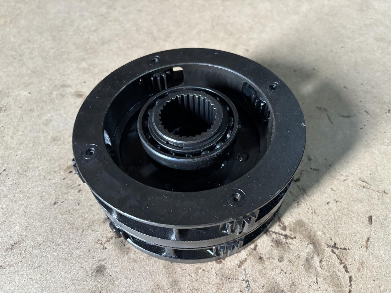 Claas AXION 830 Jarzmo Satelitów Dźwigar 0011571612 0011584502 - Differenziale per Trattore: foto 1 Claas AXION 830 Jarzmo Satelitów Dźwigar 0011571612 0011584502 - Differenziale per Trattore: foto 1