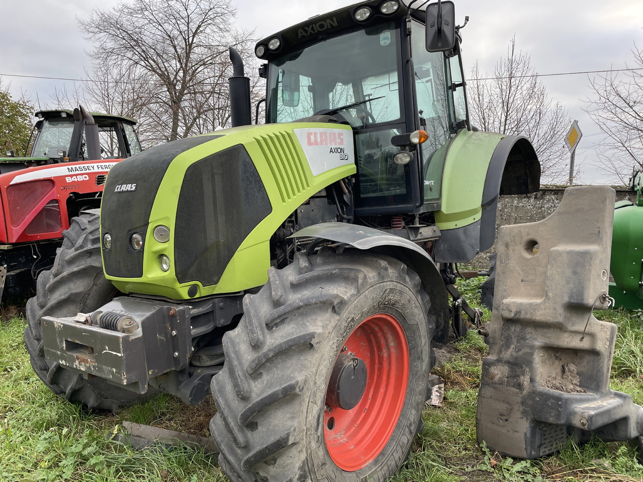 Claas Axion 810 - części - maska błotniki kabina dach - Trattore: foto 2 Claas Axion 810 - części - maska błotniki kabina dach - Trattore: foto 2