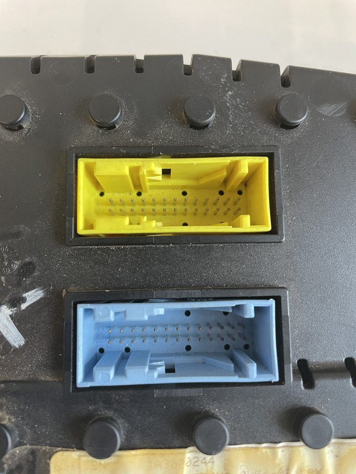 Claas Axion 850 - zegary licznik tablica przyrządów 0011172311 11172311 - Cruscotto per Macchina agricola: foto 5 Claas Axion 850 - zegary licznik tablica przyrządów 0011172311 11172311 - Cruscotto per Macchina agricola: foto 5