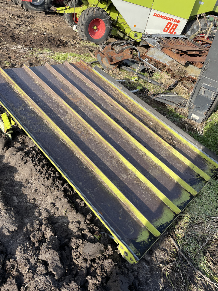 Claas Dominator 98 - półka zwrotna - Carrozzeria ed esterni per Macchina agricola: foto 2 Claas Dominator 98 - półka zwrotna - Carrozzeria ed esterni per Macchina agricola: foto 2