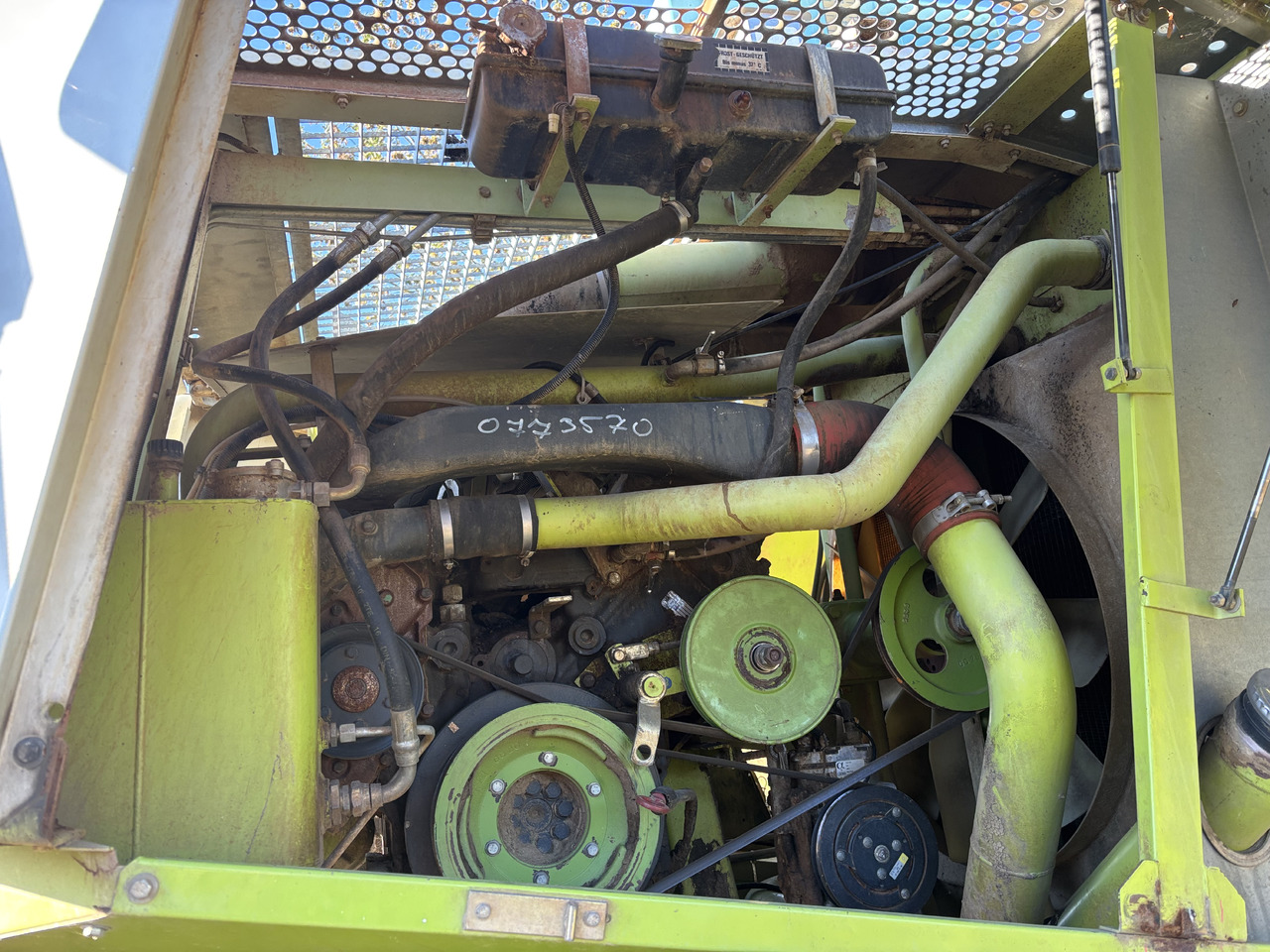 Claas Jaguar 820 840 860 Zbiornik Paliwa 00 0076 148 2 0000761482 - Serbatoio carburante per Macchina agricola: foto 1 Claas Jaguar 820 840 860 Zbiornik Paliwa 00 0076 148 2 0000761482 - Serbatoio carburante per Macchina agricola: foto 1