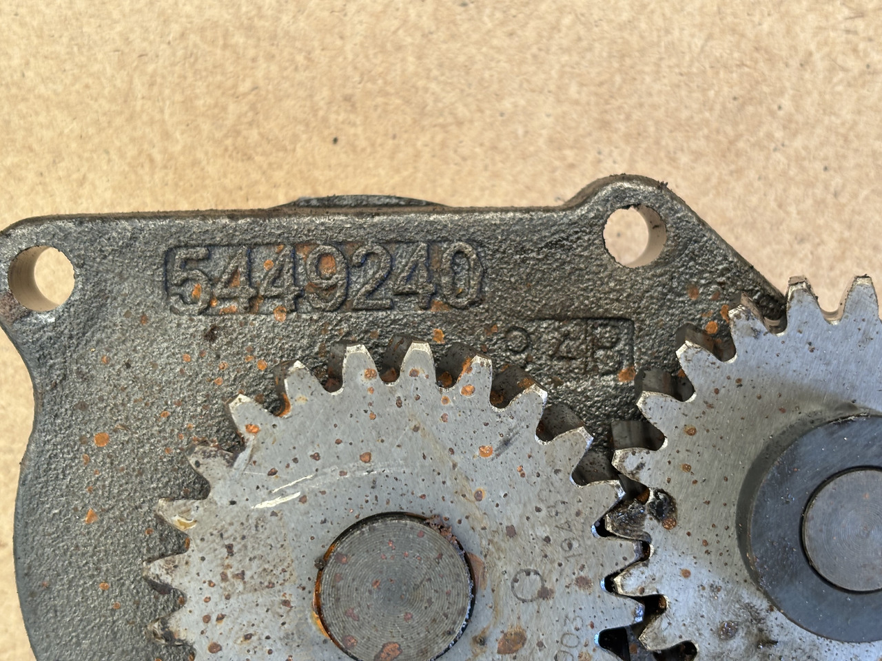 Cummins 6CT 6CT8.3 6C8.3 QSC8.3 ISC8.3 Pompa oleju silnika 5449240 - Pompa olio: foto 2 Cummins 6CT 6CT8.3 6C8.3 QSC8.3 ISC8.3 Pompa oleju silnika 5449240 - Pompa olio: foto 2