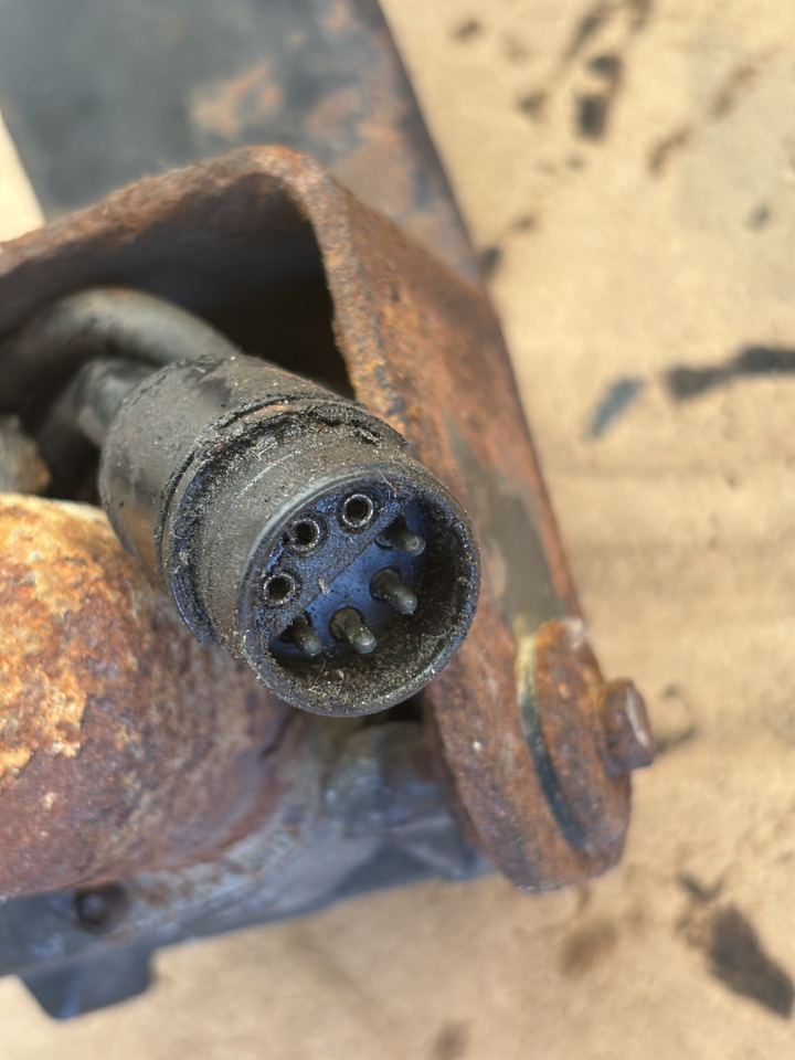 Cummins 8.3 6CT 6CTA 6CTAA Elektroniczny pedał gazu VDO 408.422/6/1 - Pedale: foto 4 Cummins 8.3 6CT 6CTA 6CTAA Elektroniczny pedał gazu VDO 408.422/6/1 - Pedale: foto 4