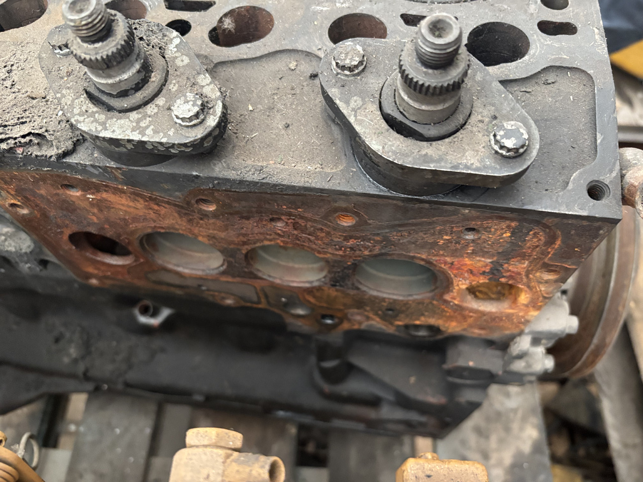 Deutz Fahr Merlo 04289542 10670424 Blok Silnika BF4M2012 TCD 2012 L04 4V - Blocco cilindri per Macchina agricola: foto 3 Deutz Fahr Merlo 04289542 10670424 Blok Silnika BF4M2012 TCD 2012 L04 4V - Blocco cilindri per Macchina agricola: foto 3