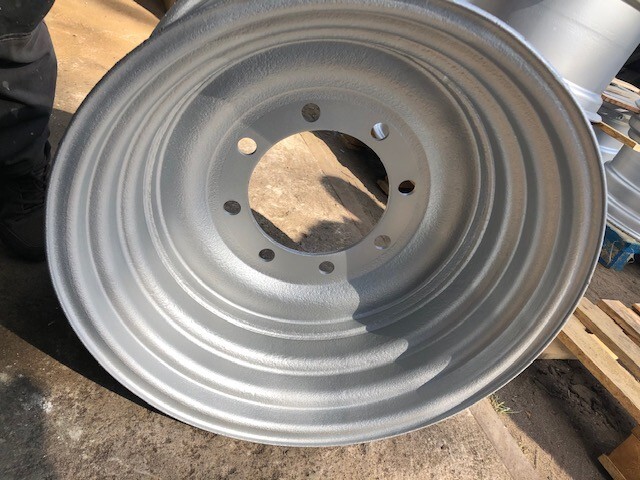 Felga 13x24 Merlo - Cerchione per Mezzo di movimentazione: foto 3 Felga 13x24 Merlo - Cerchione per Mezzo di movimentazione: foto 3