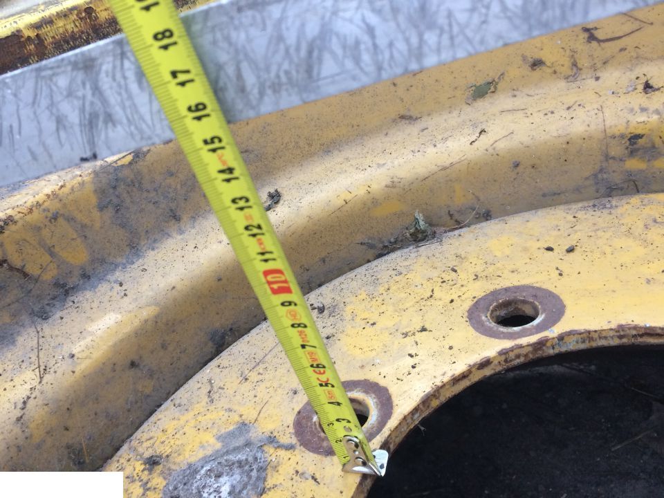Felgi Cat Caterpillar 12x25 - Cerchione per Macchina da cantiere: foto 2 Felgi Cat Caterpillar 12x25 - Cerchione per Macchina da cantiere: foto 2