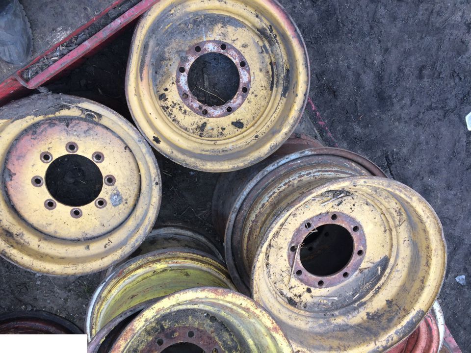 Felgi Cat Caterpillar 12x25 - Cerchione per Macchina da cantiere: foto 1 Felgi Cat Caterpillar 12x25 - Cerchione per Macchina da cantiere: foto 1