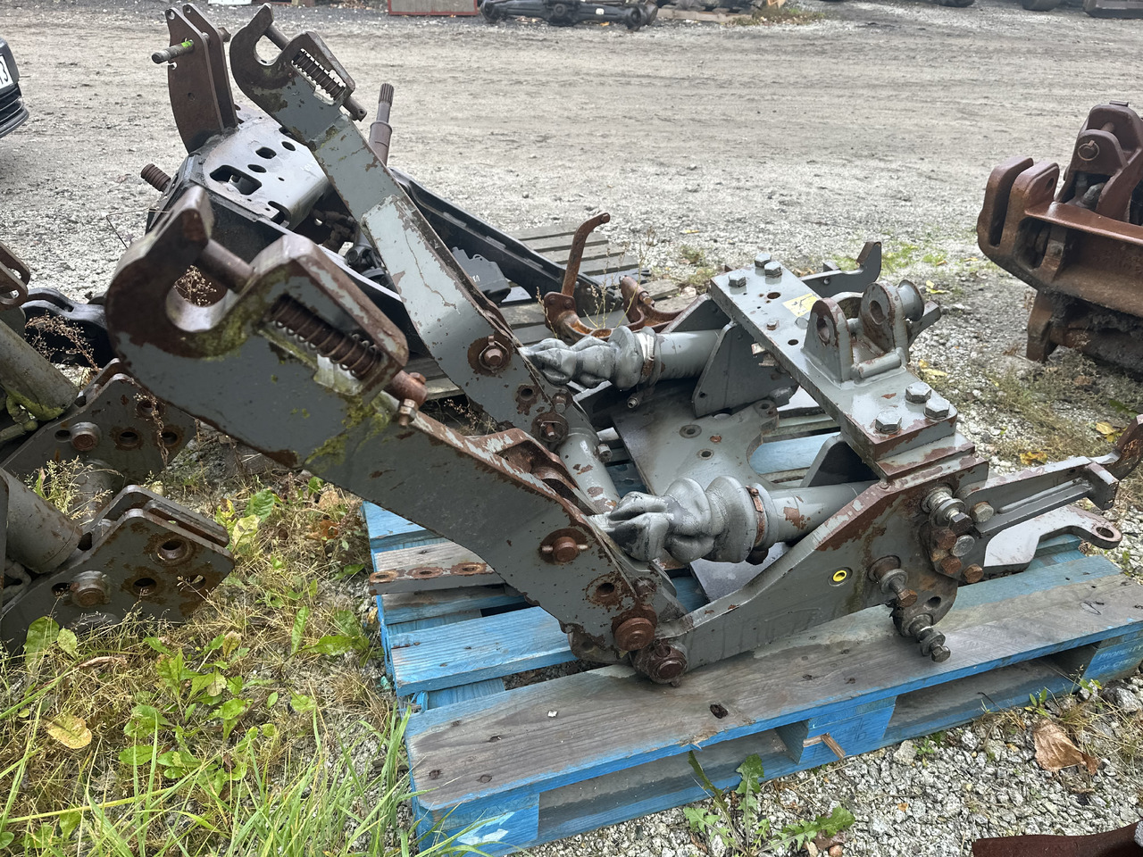 Fendt 309 - 312 przedni tuz przedni podnośnik - Caricatore frontale per trattori: foto 1 Fendt 309 - 312 przedni tuz przedni podnośnik - Caricatore frontale per trattori: foto 1