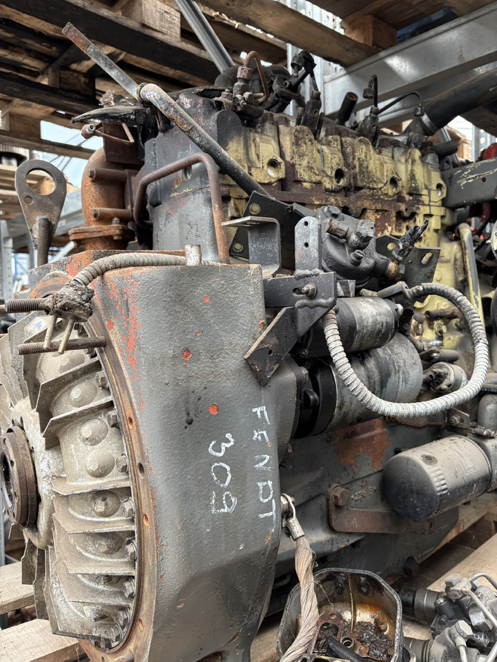 Fendt 309 Deutz TD226-B4 MWM Silnik Blok Pokrywa Obudowa Koło Zamachowe Miska Olejowa CZĘŚCI - Volano per Macchina agricola: foto 2 Fendt 309 Deutz TD226-B4 MWM Silnik Blok Pokrywa Obudowa Koło Zamachowe Miska Olejowa CZĘŚCI - Volano per Macchina agricola: foto 2