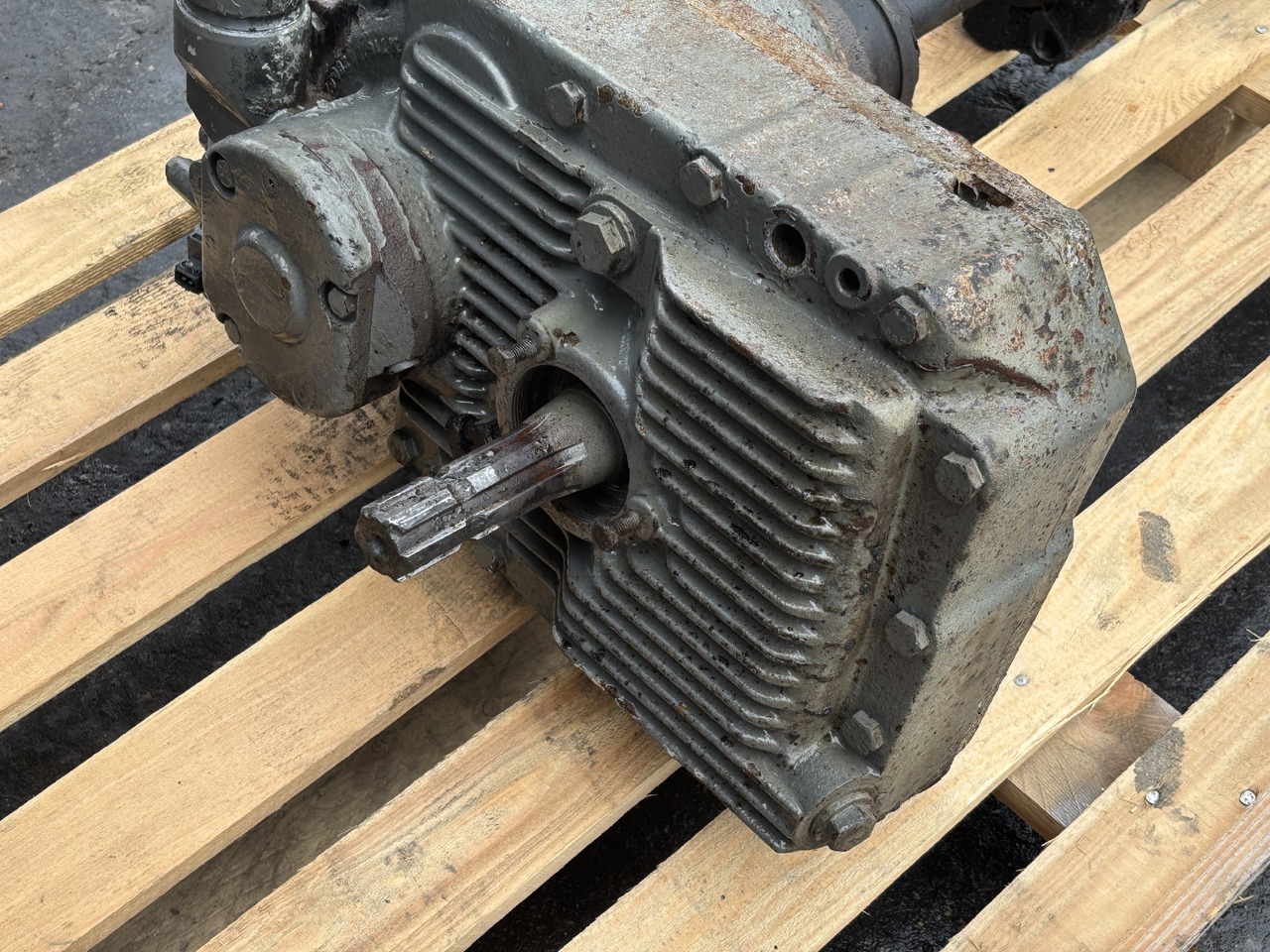 Fendt 700 712 714 716 800 818 820 COM1 COM2 Przedni WOM PTO Kompletny 716150200031 - Trasmissione per Macchina agricola: foto 4 Fendt 700 712 714 716 800 818 820 COM1 COM2 Przedni WOM PTO Kompletny 716150200031 - Trasmissione per Macchina agricola: foto 4