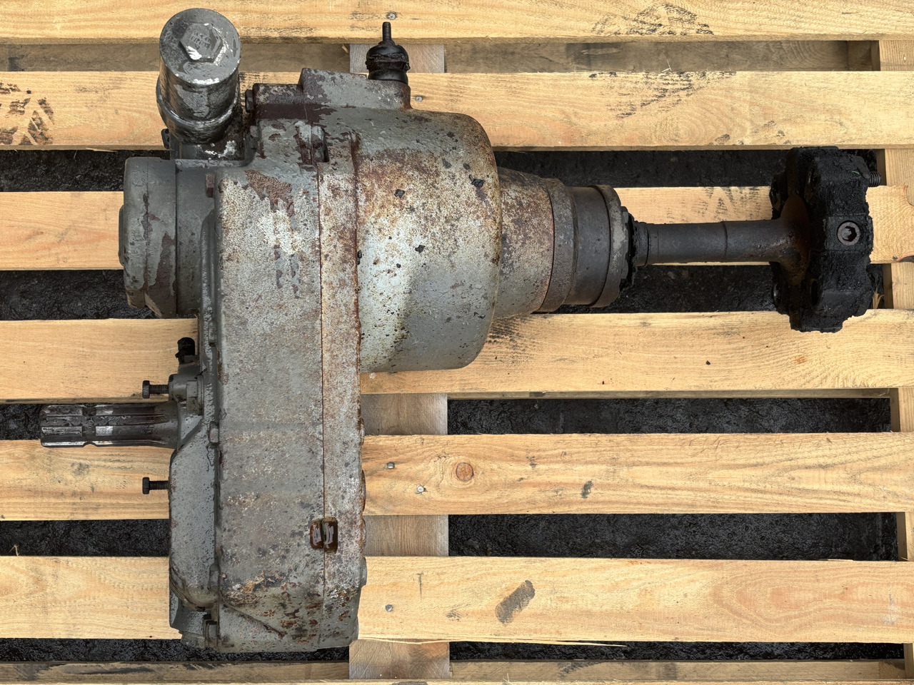 Fendt 700 712 714 716 800 818 820 COM1 COM2 Przedni WOM PTO Kompletny 716150200031 - Trasmissione per Macchina agricola: foto 5 Fendt 700 712 714 716 800 818 820 COM1 COM2 Przedni WOM PTO Kompletny 716150200031 - Trasmissione per Macchina agricola: foto 5