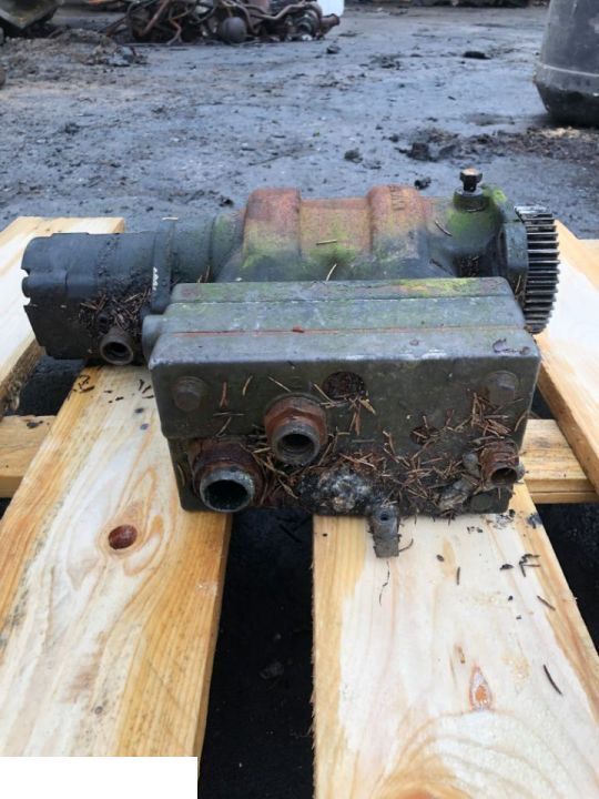 Fendt 936 Spręźarka - Compressore per Macchina agricola: foto 3 Fendt 936 Spręźarka - Compressore per Macchina agricola: foto 3