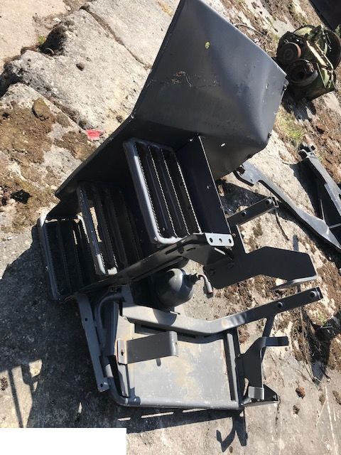 Fendt - Stopnica Stopnie - Gradino sottoscocca per Macchina agricola: foto 1 Fendt - Stopnica Stopnie - Gradino sottoscocca per Macchina agricola: foto 1