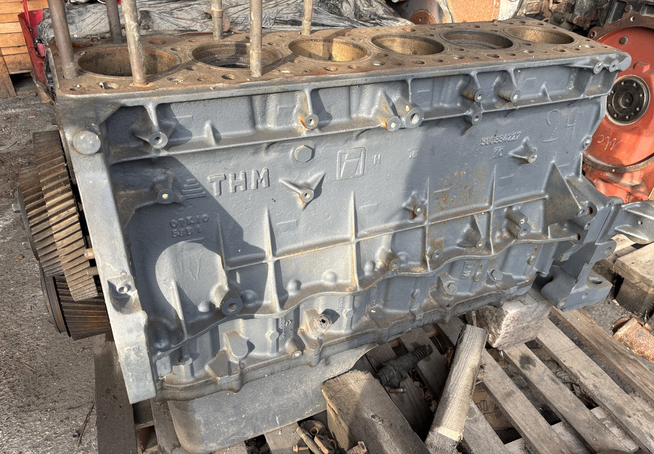 IVECO Stralis Cursor 10 THM Blok Wał Słupek Silnika Miska Olejowa 500334227 - Blocco cilindri per Macchina agricola: foto 1 IVECO Stralis Cursor 10 THM Blok Wał Słupek Silnika Miska Olejowa 500334227 - Blocco cilindri per Macchina agricola: foto 1