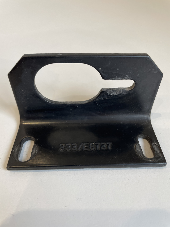 JCB 530 531 540 541 - podstawa czujnika skrętu kół 333/E8737 - Sensor per Macchina agricola: foto 1 JCB 530 531 540 541 - podstawa czujnika skrętu kół 333/E8737 - Sensor per Macchina agricola: foto 1