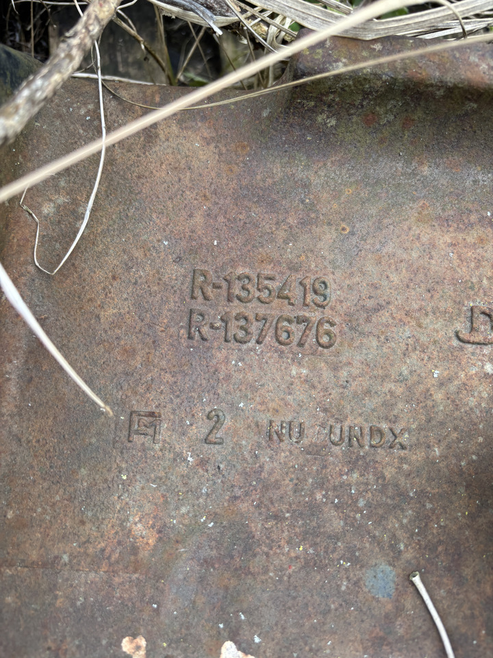John Deere 5403 5415 5615 5715 5603 - support osi przedniej R135419 R137676 - Asse anteriore: foto 2 John Deere 5403 5415 5615 5715 5603 - support osi przedniej R135419 R137676 - Asse anteriore: foto 2