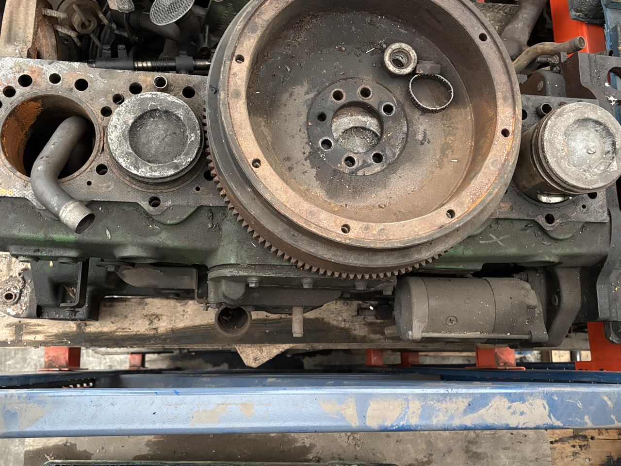 John Deere 6081 R127721 R127723 R120028 Cylinder Tłoki Klawiatura Koło Zamachowe CZĘŚCI - Volano per Macchina agricola: foto 3 John Deere 6081 R127721 R127723 R120028 Cylinder Tłoki Klawiatura Koło Zamachowe CZĘŚCI - Volano per Macchina agricola: foto 3