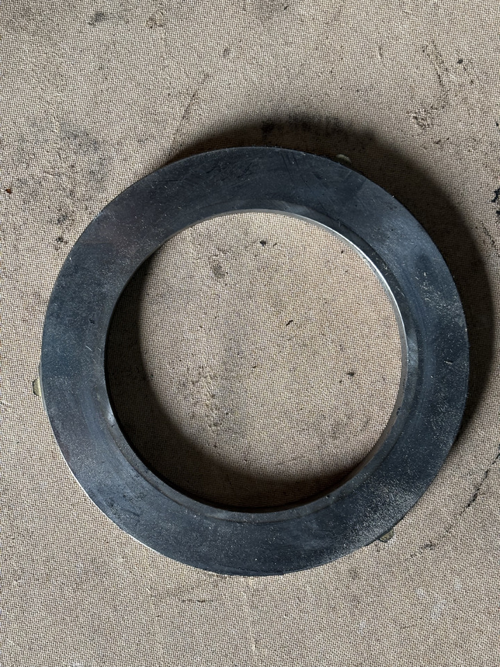 John Deere 6100 6300 6400 6500 6600 Docisk Hamulca Płytka L75651 - Ricambi freni per Macchina agricola: foto 3 John Deere 6100 6300 6400 6500 6600 Docisk Hamulca Płytka L75651 - Ricambi freni per Macchina agricola: foto 3