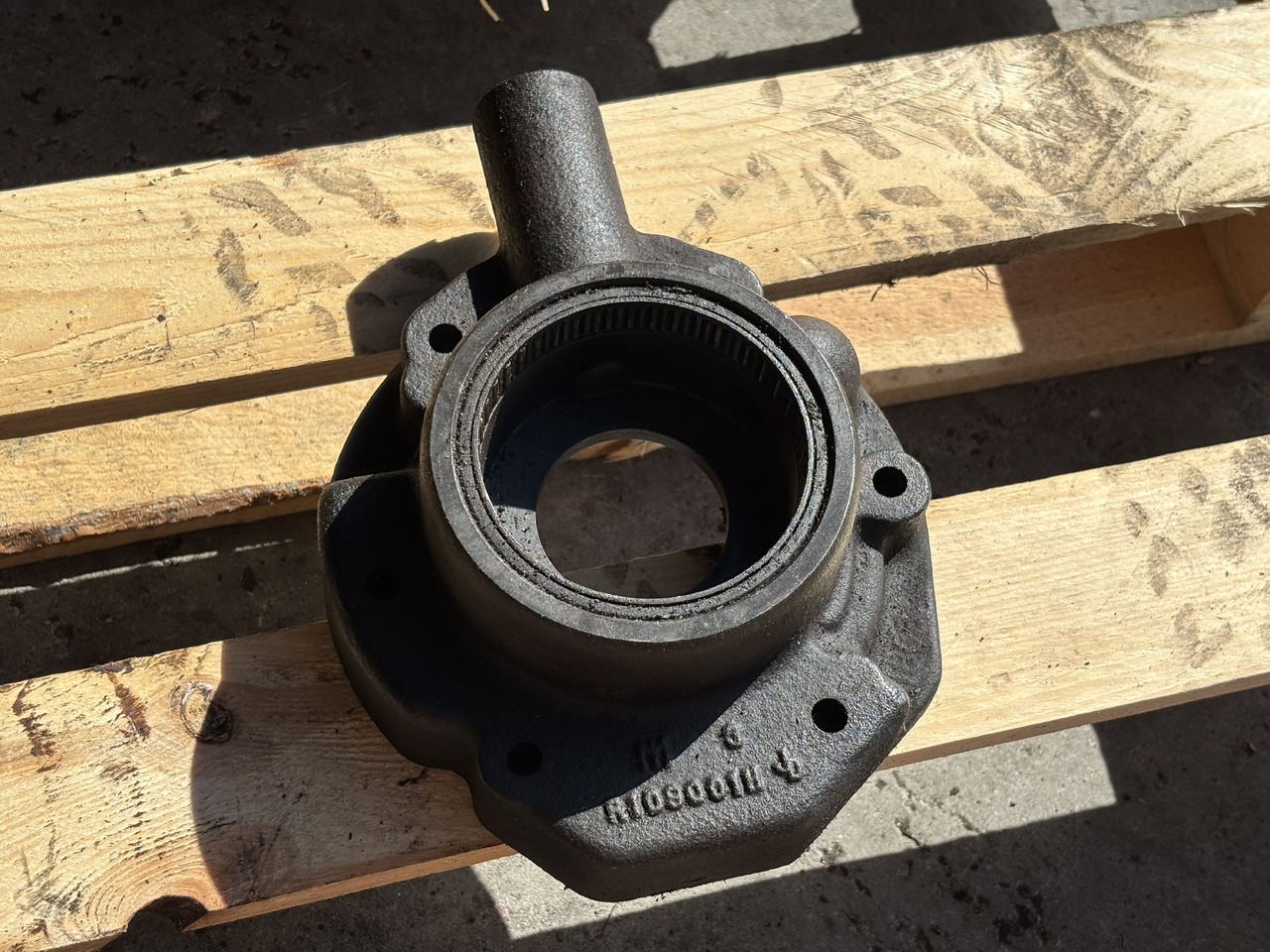 John Deere 6110 6130 6810 6910 7530 Obudowa Pompy Oleju Olejowej R109001 AL239894 - Pompa olio per Macchina agricola: foto 1 John Deere 6110 6130 6810 6910 7530 Obudowa Pompy Oleju Olejowej R109001 AL239894 - Pompa olio per Macchina agricola: foto 1