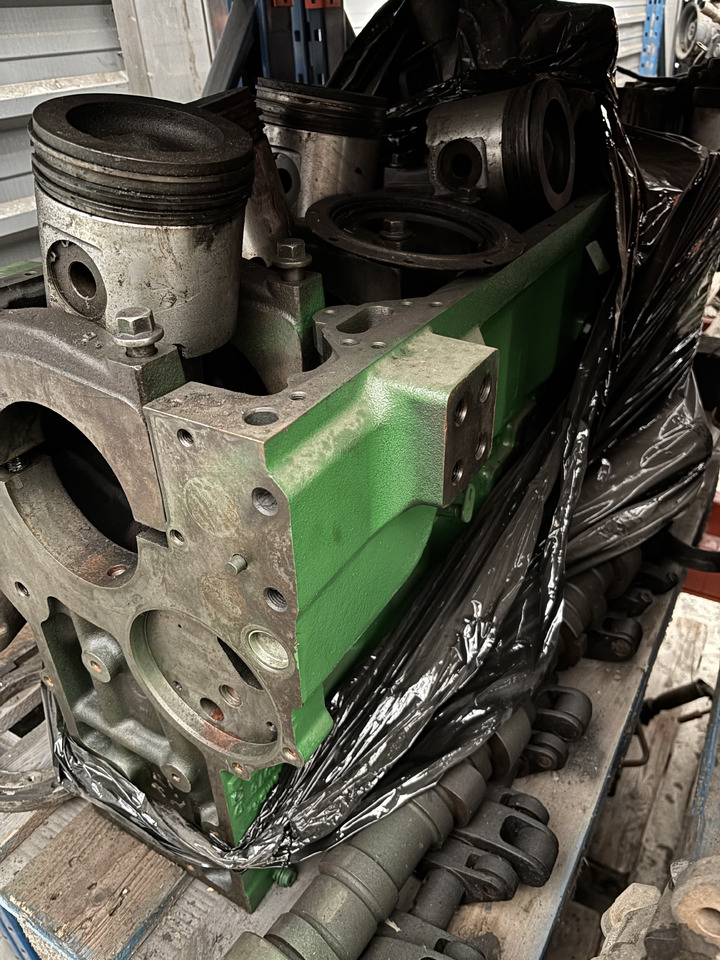 John Deere 6125 R517076 R518736 R518737 Blok Silnika Tłoki Korbowody Wał CZĘŚCI - Blocco cilindri per Macchina agricola: foto 1 John Deere 6125 R517076 R518736 R518737 Blok Silnika Tłoki Korbowody Wał CZĘŚCI - Blocco cilindri per Macchina agricola: foto 1