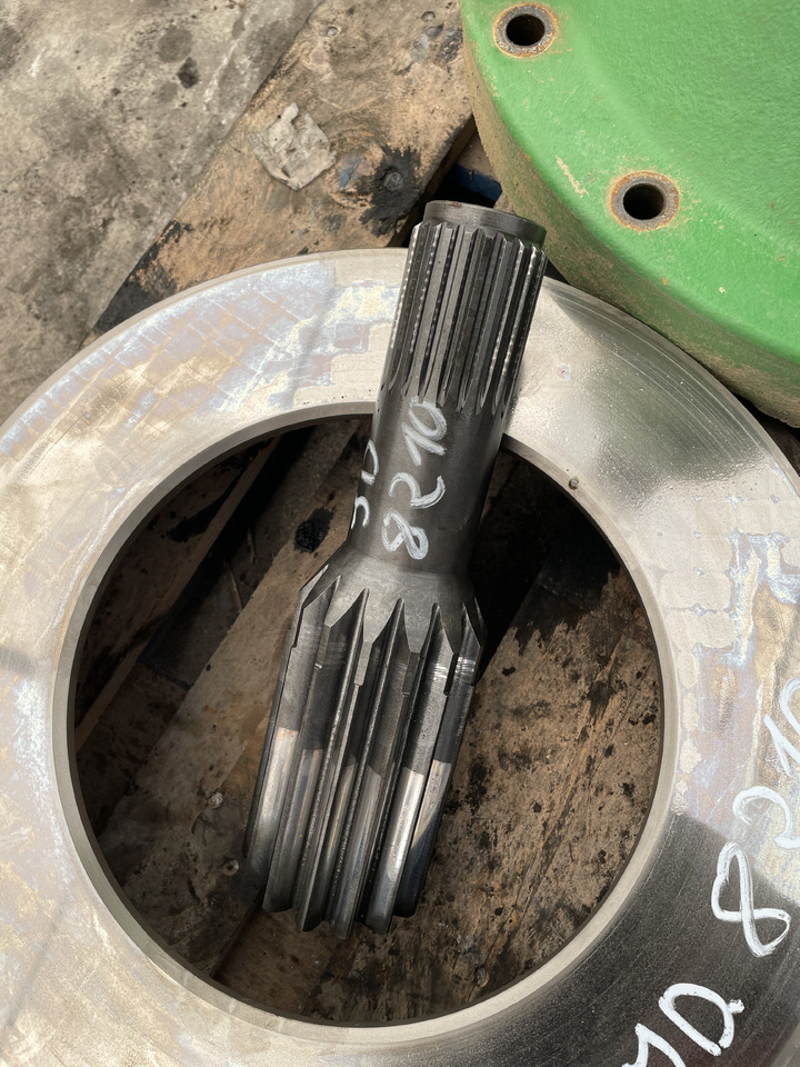 John Deere 8110 8210 8310 8410 8120 8220 8320 8420 - zwolnica części - Motore di traslazione per Macchina agricola: foto 2 John Deere 8110 8210 8310 8410 8120 8220 8320 8420 - zwolnica części - Motore di traslazione per Macchina agricola: foto 2