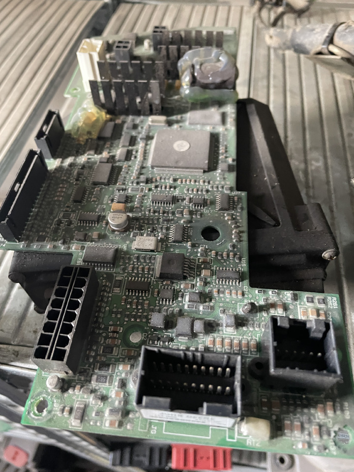 John Deere CTS - moduł płytka sterująca AH218580 AH220395 - ECU per Macchina agricola: foto 2 John Deere CTS - moduł płytka sterująca AH218580 AH220395 - ECU per Macchina agricola: foto 2