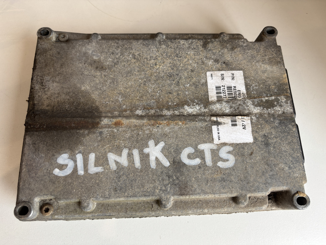 John Deere CTS - sterownik silnika L3 12V RE502404 - ECU per Macchina agricola: foto 1 John Deere CTS - sterownik silnika L3 12V RE502404 - ECU per Macchina agricola: foto 1