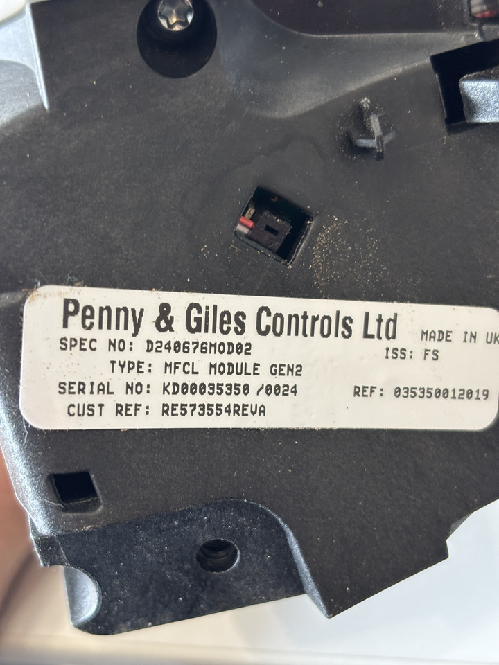 John Deere seria 6000 7000 8000 R - joystick 5-funkcyjny CommandARM RE573554 - Leva del cambio per Macchina agricola: foto 5 John Deere seria 6000 7000 8000 R - joystick 5-funkcyjny CommandARM RE573554 - Leva del cambio per Macchina agricola: foto 5