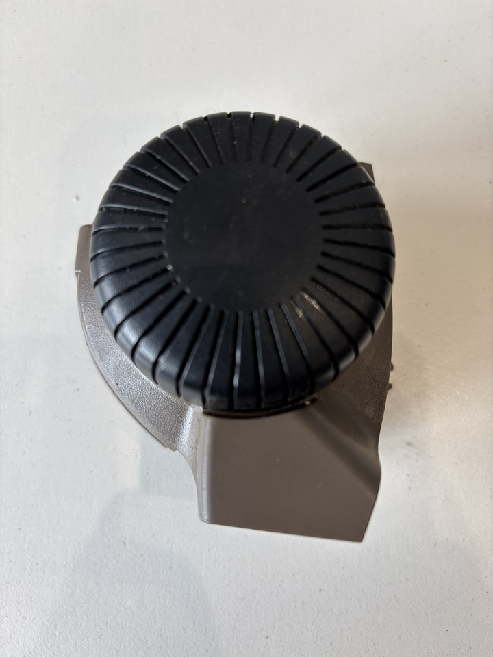 John Deere seria 6000 7000 8000 R - pokrętło sterowanie zaczepem tylnym RE584123 - Cabina e interni per Macchina agricola: foto 2 John Deere seria 6000 7000 8000 R - pokrętło sterowanie zaczepem tylnym RE584123 - Cabina e interni per Macchina agricola: foto 2