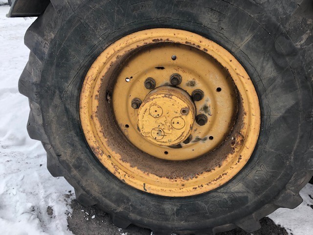 Koło Kompletne 24 cale CAT TH - Ruota completa per Macchina agricola: foto 1 Koło Kompletne 24 cale CAT TH - Ruota completa per Macchina agricola: foto 1