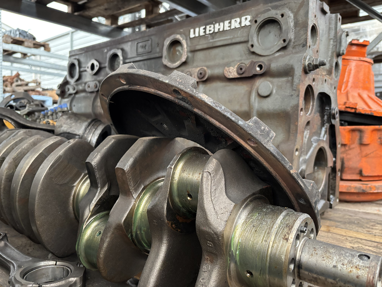 Liebherr D916 Blok Silnika 3201042 Wał Obudowa Tłoki CZĘŚCI - Blocco cilindri per Macchina agricola: foto 2 Liebherr D916 Blok Silnika 3201042 Wał Obudowa Tłoki CZĘŚCI - Blocco cilindri per Macchina agricola: foto 2