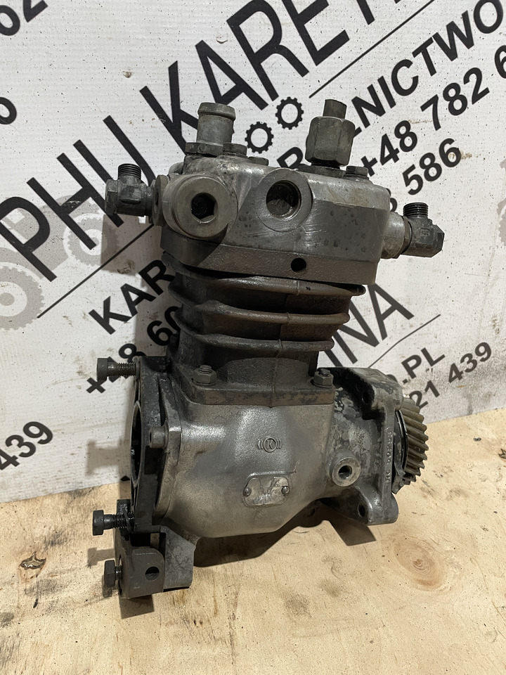 MAN Fendt - kompresor powietrza spręźarka Knorr LK3826 F926880010010 51.54101-9231 - Compressore per Macchina agricola: foto 1 MAN Fendt - kompresor powietrza spręźarka Knorr LK3826 F926880010010 51.54101-9231 - Compressore per Macchina agricola: foto 1