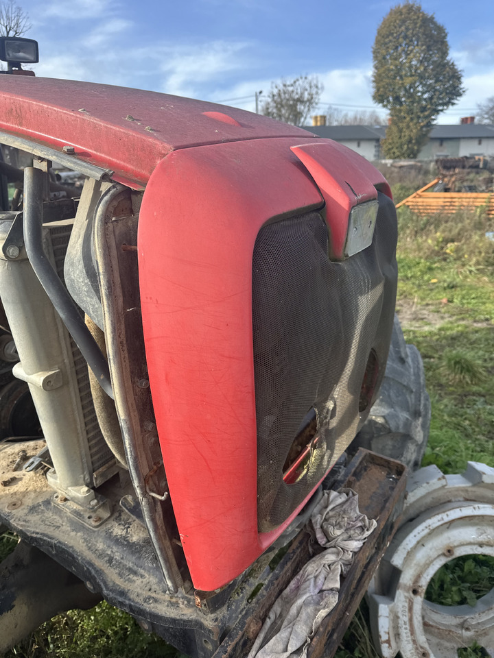 Massey Ferguson 6480 - 6499 grill przedni maska atrapa - Carrozzeria ed esterni per Trattore: foto 2 Massey Ferguson 6480 - 6499 grill przedni maska atrapa - Carrozzeria ed esterni per Trattore: foto 2