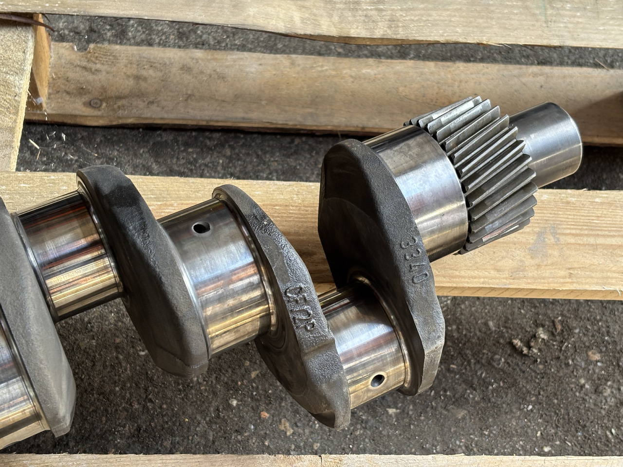 Mercedes OM366 Wał Korbowy 3660301602U 3660300702 3660301102 3660301402 - Albero motore per Macchina agricola: foto 4 Mercedes OM366 Wał Korbowy 3660301602U 3660300702 3660301102 3660301402 - Albero motore per Macchina agricola: foto 4