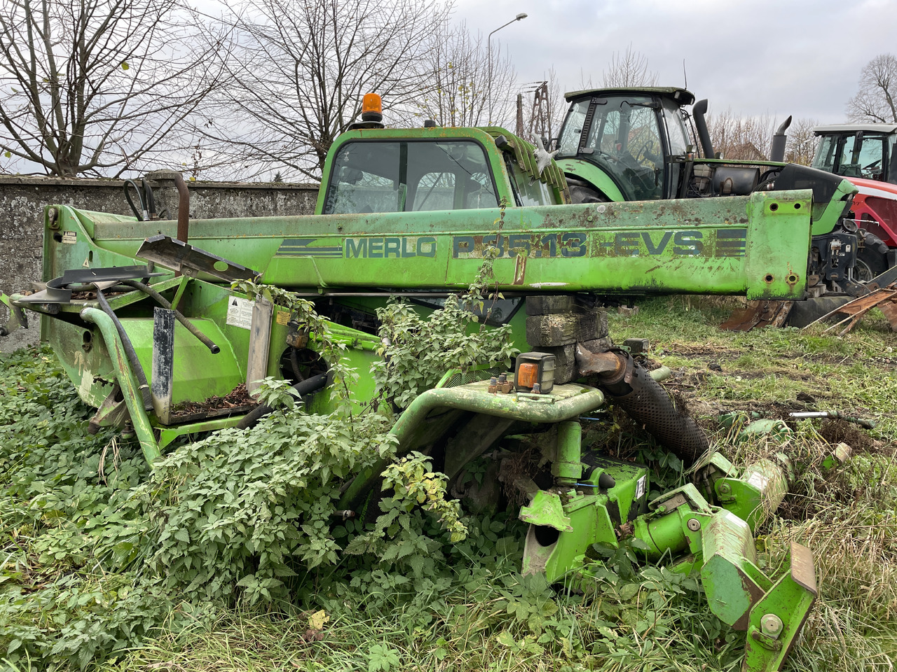 Merlo P35.13 - części - maszt rama kabina drzwi szyby - Porta e ricambi per Macchina agricola: foto 2 Merlo P35.13 - części - maszt rama kabina drzwi szyby - Porta e ricambi per Macchina agricola: foto 2