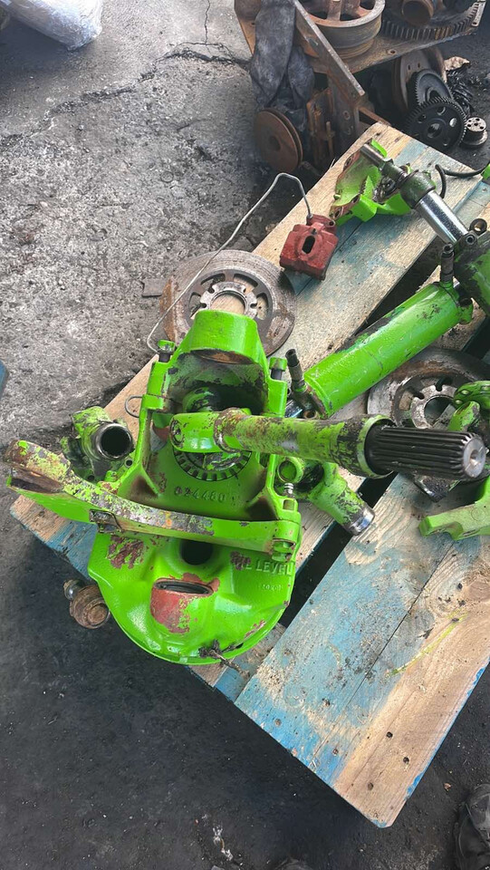 Merlo - Zwolnica | Zwrotnica | Półoś - Trasmissione per Macchina agricola: foto 4 Merlo - Zwolnica | Zwrotnica | Półoś - Trasmissione per Macchina agricola: foto 4