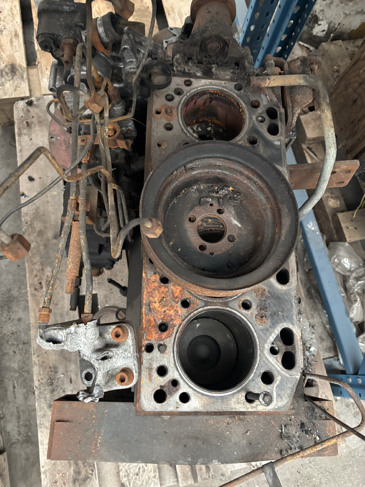 PERKINS ZZ50224 Blok Silnika A4.236 AT4.236 - Blocco cilindri per Macchina agricola: foto 3 PERKINS ZZ50224 Blok Silnika A4.236 AT4.236 - Blocco cilindri per Macchina agricola: foto 3