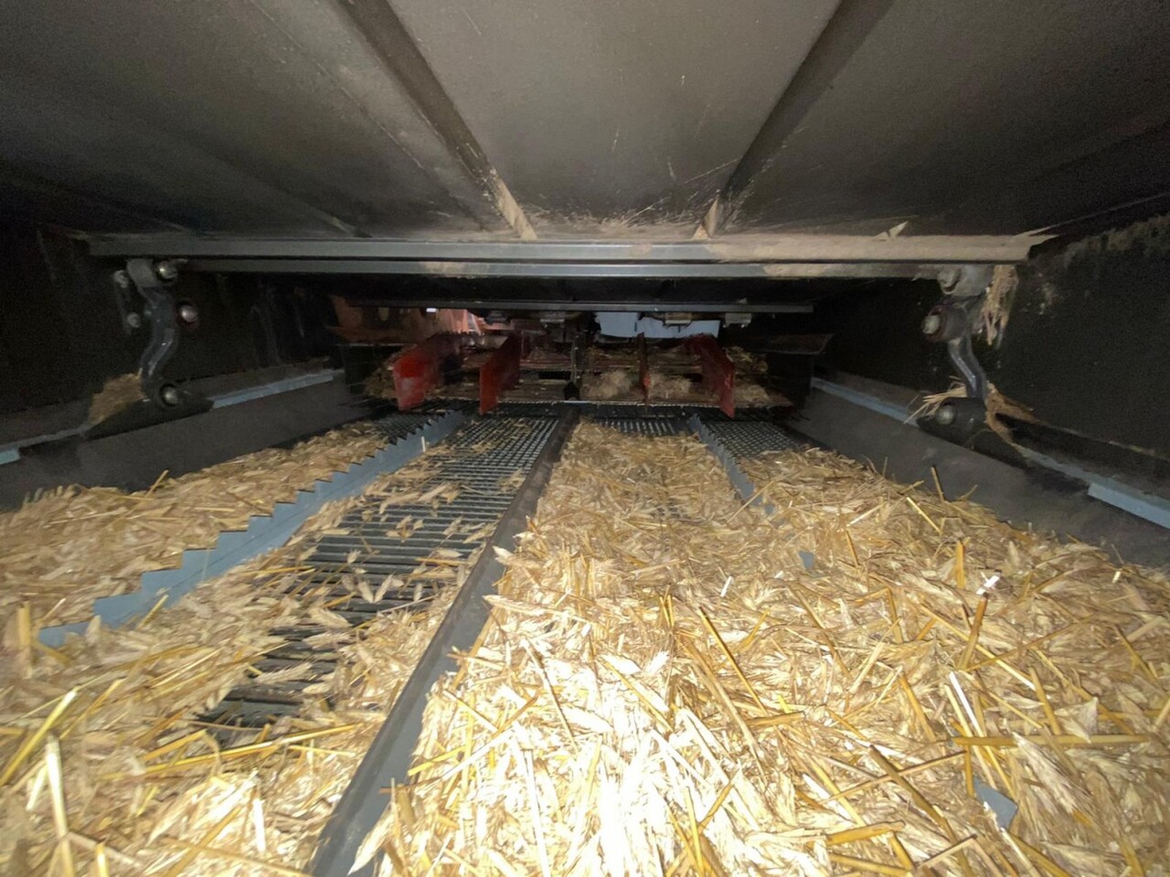 Ricambi per Mietitrebbia Claas Mega 360 [CZĘŚCI] - Dzwon: foto 20