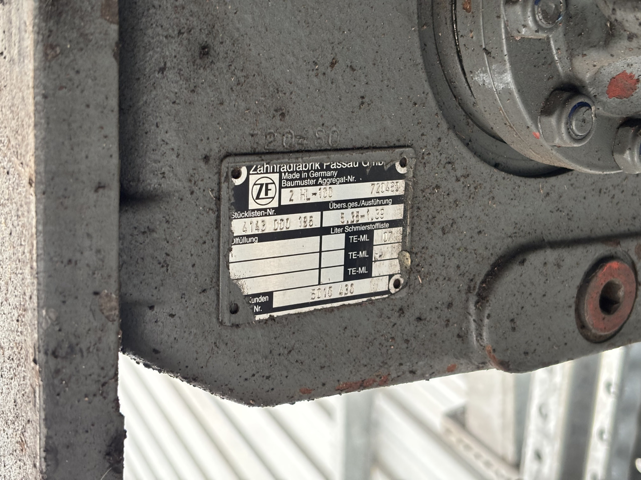 Skrzynia ZF 2HL-100 2HL100 Liebherr - Cambio per Macchina da cantiere: foto 2 Skrzynia ZF 2HL-100 2HL100 Liebherr - Cambio per Macchina da cantiere: foto 2