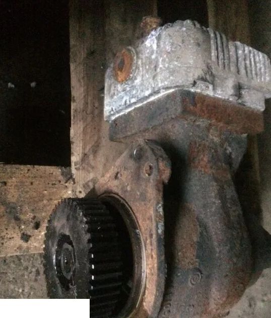 Sprężarka Fendt 720 722 724 726 - Compressore per Macchina agricola: foto 1 Sprężarka Fendt 720 722 724 726 - Compressore per Macchina agricola: foto 1