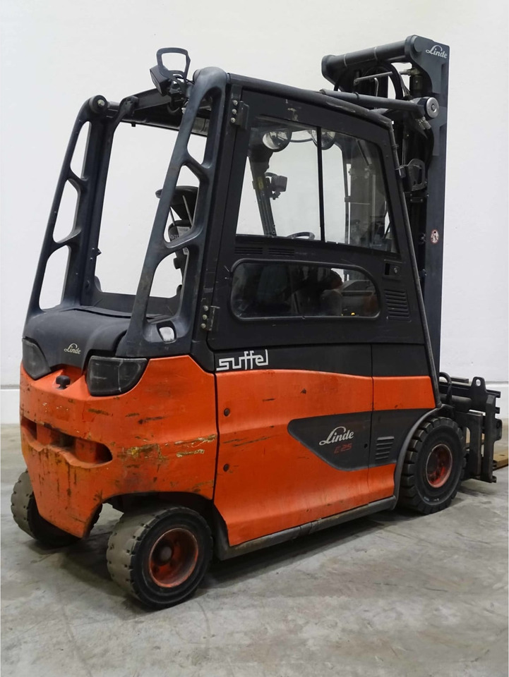 Linde E25HL-01/600 - Carrello elevatore elettrico: foto 3 Linde E25HL-01/600 - Carrello elevatore elettrico: foto 3