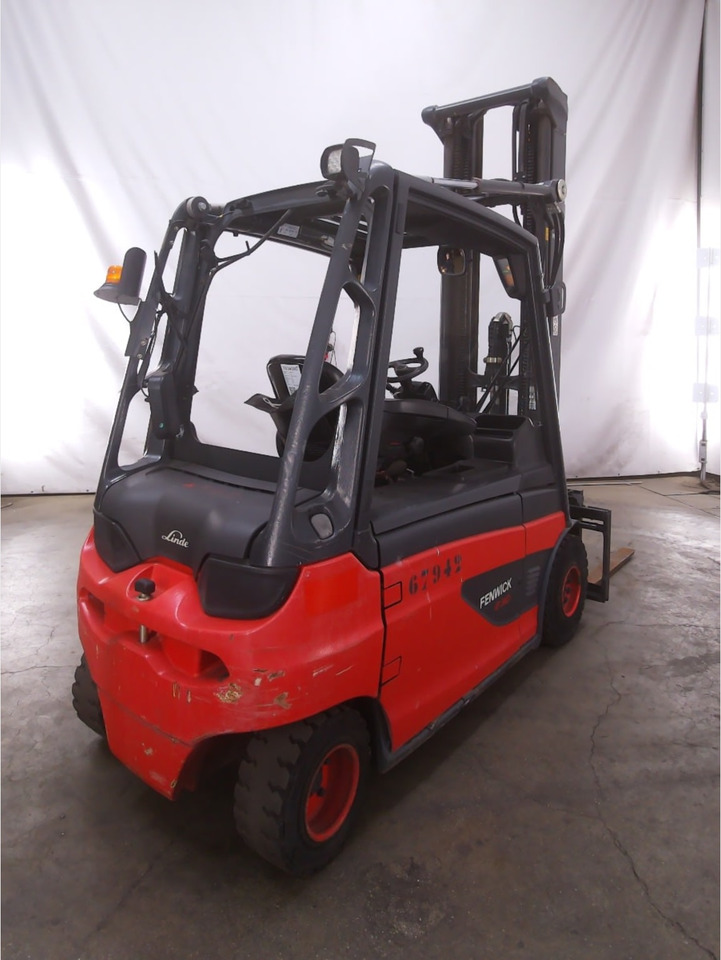 Linde E30L-01 - Carrello elevatore elettrico: foto 3 Linde E30L-01 - Carrello elevatore elettrico: foto 3