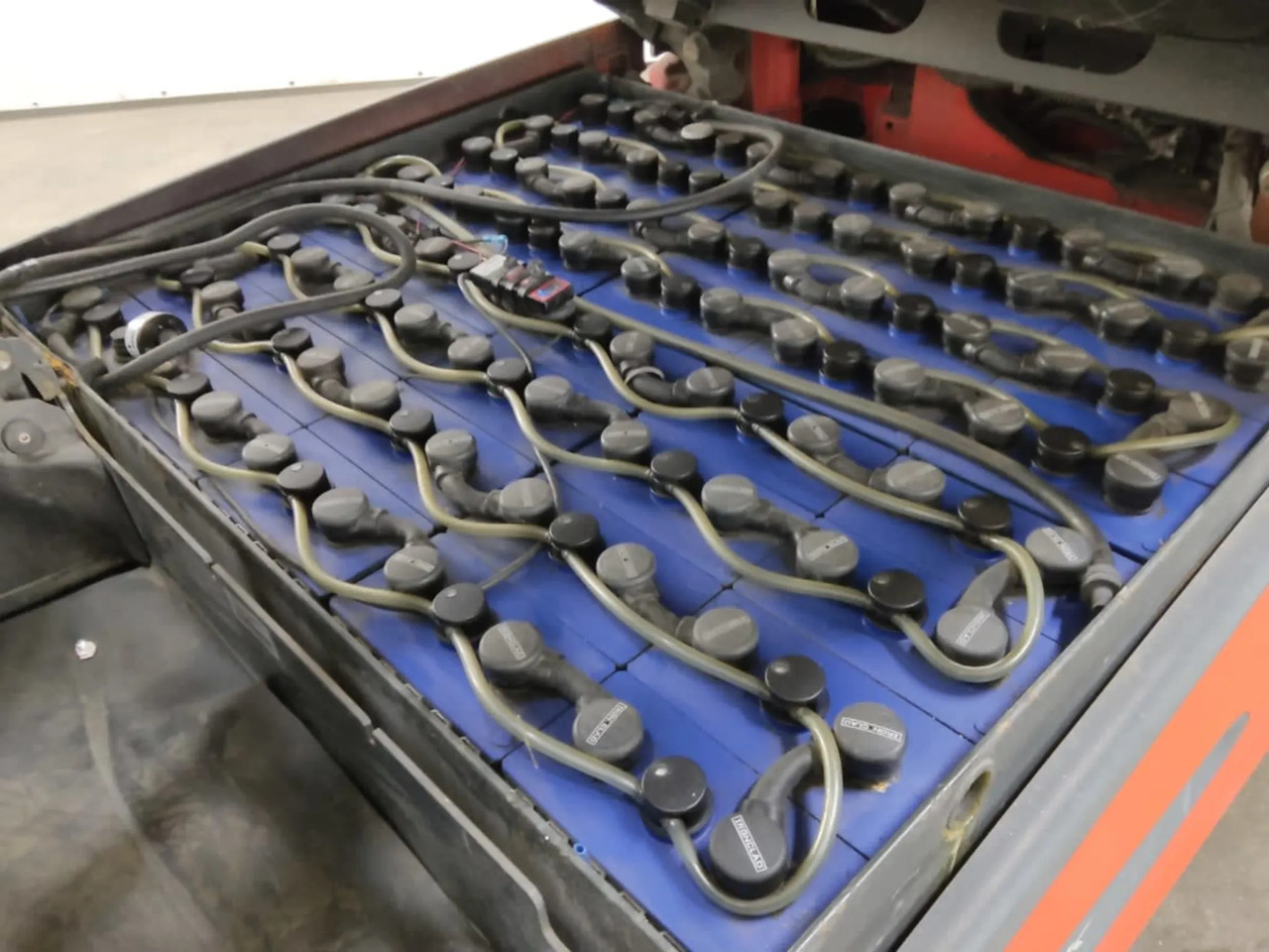 Linde E30L-01 - Carrello elevatore elettrico: foto 5 Linde E30L-01 - Carrello elevatore elettrico: foto 5