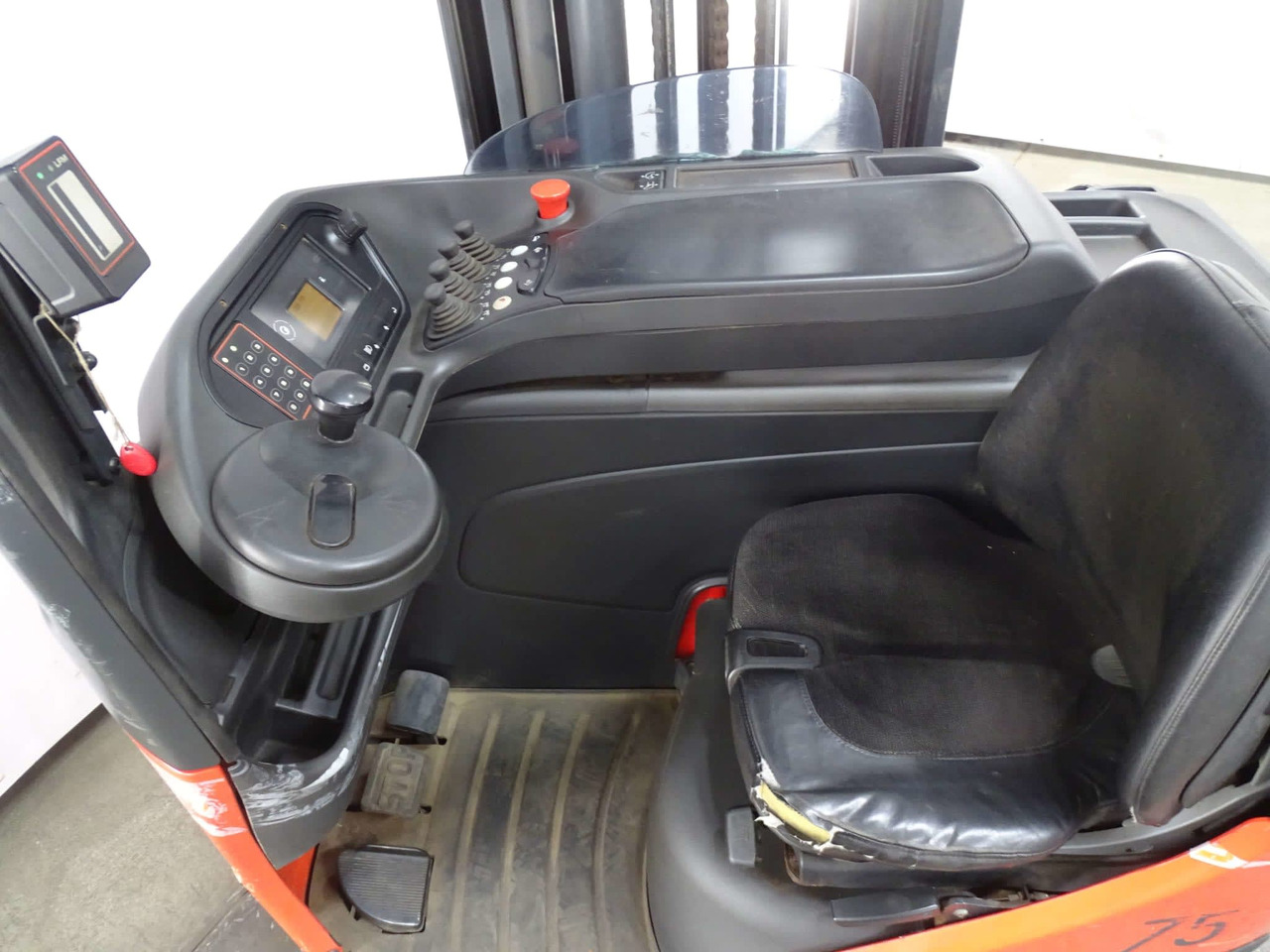 Linde R14-01 - Carrello retrattile: foto 3 Linde R14-01 - Carrello retrattile: foto 3