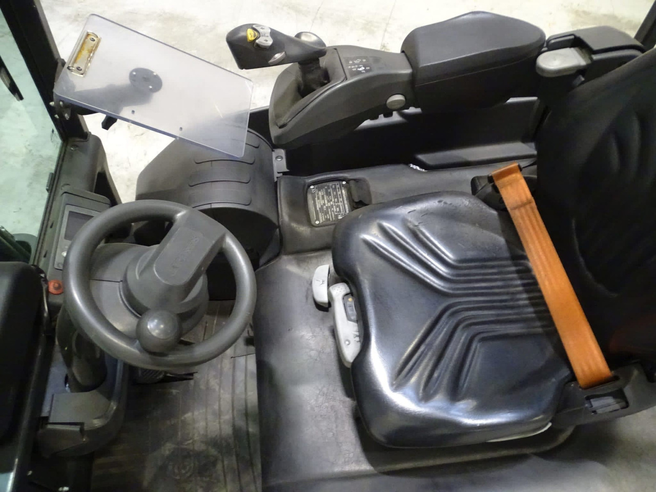 Mitsubishi AG2N1L20Q - Carrello elevatore elettrico: foto 4 Mitsubishi AG2N1L20Q - Carrello elevatore elettrico: foto 4